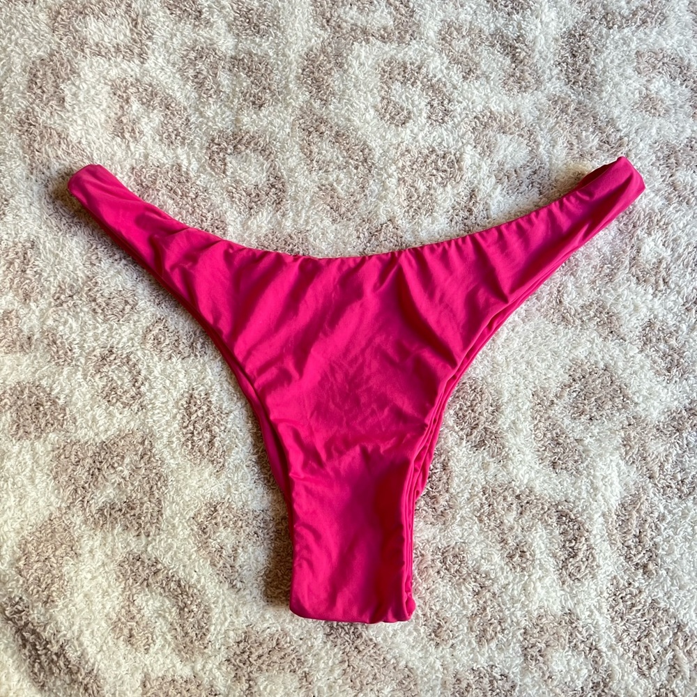 San Lorenzo | Island Glow Dragon Fruit | Thong Brief Bottom | Size Large | NWOT